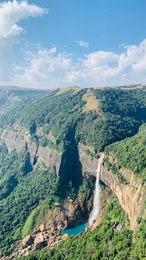 Nokalakai Falls (The tallest plunge waterfall in India)
